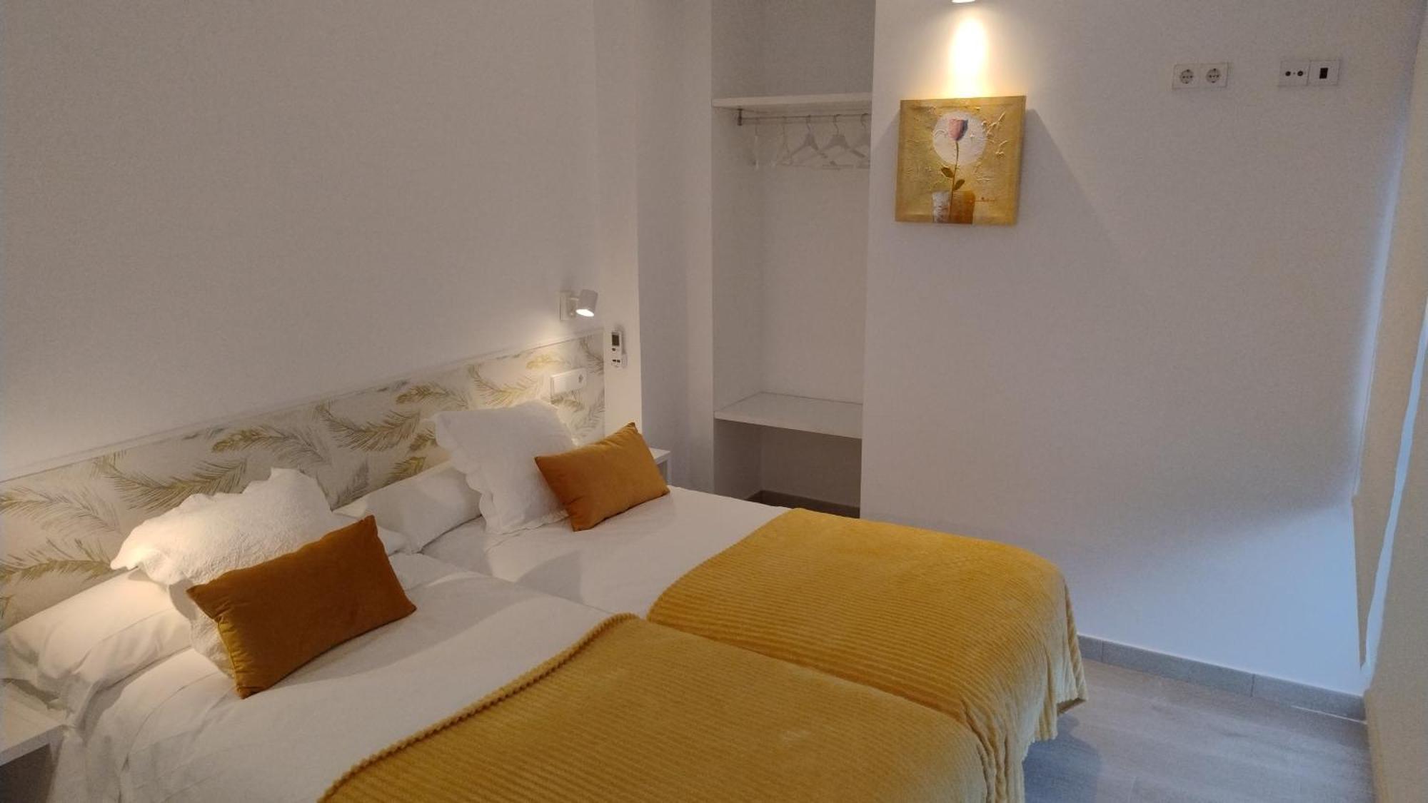 Casas Turisticas Lar Jardin - Parking Privado Σαντιάγο ντε Κομποστέλα Εξωτερικό φωτογραφία