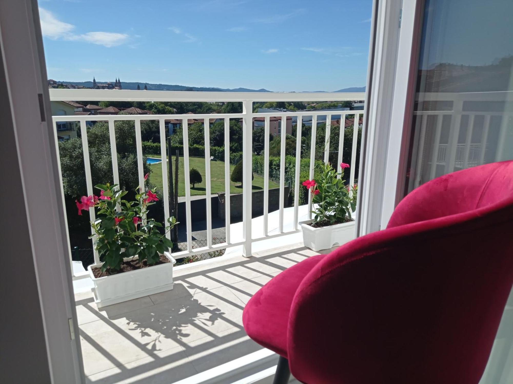 Casas Turisticas Lar Jardin - Parking Privado Σαντιάγο ντε Κομποστέλα Εξωτερικό φωτογραφία